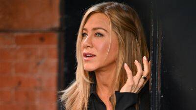 Jennifer Aniston Shared Her Hilariously Relatable Spray Tan Mishap on Instagram—Watch the Video - glamour.com
