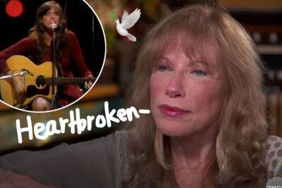 Carly Simon - Dead At - Carly Simon's Heartbroken Message After Losing BOTH Famous Sisters To Cancer Just One Day Apart - perezhilton.com - New York - Jordan - county Leslie