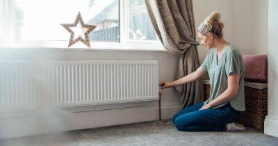 Heating expert revels whether putting tinfoil behind radiator actually saves money - www.dailyrecord.co.uk
