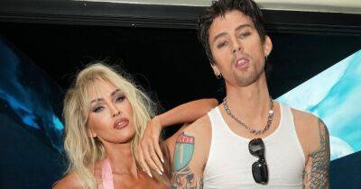Megan Fox - Pamela Anderson - Tommy Lee - Pam Lee - Megan Fox and fiancé MGK dress up as Pamela Anderson and Tommy Lee for Halloween - dailyrecord.co.uk - California - city Beverly Hills, state California