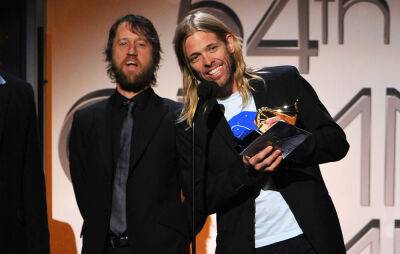 Taylor Hawkins - Foo Fighters - Chris Shiflett - Foo Fighters’ Chris Shiflett hits out at “disrespectful Twitter private investigators” speculating over Taylor Hawkins’ death - nme.com - Colombia - county Hawkins