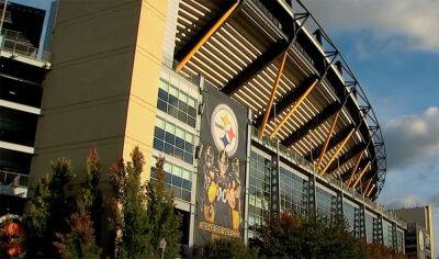 NFL Fan Falls To His Death From Escalator After Steelers Vs. Jets Game - perezhilton.com - county Mobile