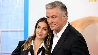 Hilaria Baldwin - Alec Baldwin - Kim Basinger - Alec and Hilaria Baldwin Are All Smiles in First Family Photo After Welcoming Baby No. 7 - etonline.com - Ireland