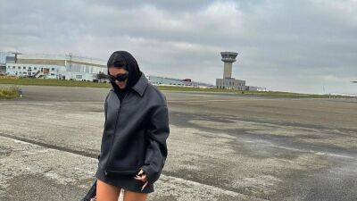 Kylie Jenner - Kim Kardashian - Jesus Guerrero - Kylie Jenner Says Au Revoir to Paris in An All-Leather Airport Look - glamour.com - Paris