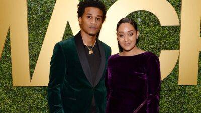 Tia Mowry - Tia Mowry Files for Divorce From Cory Hardrict After 14 Years of Marriage - etonline.com