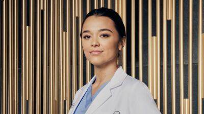 'Grey's Anatomy' Newcomer Midori Francis on Joining Season 19 and Playing a 'Messy' New Intern (Exclusive) - www.etonline.com - New Jersey - county Lucas