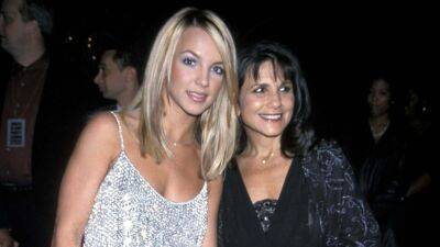 Britney Spears - Lynne Spears - Britney Spears' Mother Lynne Pleads With Her to Unblock Her - etonline.com