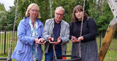 Keith Bennett - Park lovers count cost as dog owners allow pets to chew swing seats - manchestereveningnews.co.uk