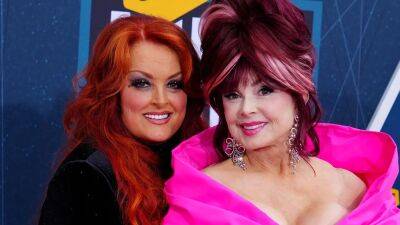 Ashley Judd - Wynonna Judd - Naomi Judd - Wynonna Judd says Naomi Judd was 'determined' in life and death as she goes on tour in honor of her mother - foxnews.com