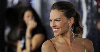 Hollywood star Hilary Swank announces she’s pregnant with 'miracle' twins at 48 - www.msn.com