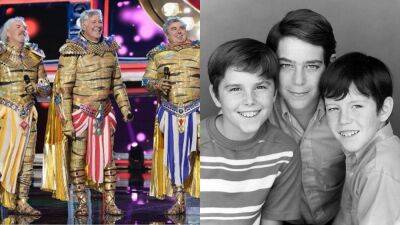 Barry Williams - ‘The Brady Bunch’ brothers reunite for first performance in 45 years on 'Masked Singer' stage: 'So much fun' - foxnews.com - state Missouri