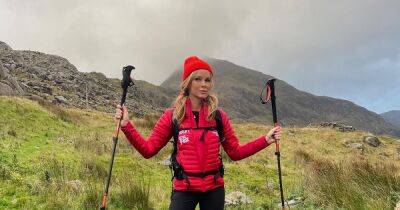 Amanda Holden - Amanda Holden pops fizz at top of Ben Nevis after completing Three Peak Challenge - dailyrecord.co.uk - Britain - Scotland - county Highlands - Lake - county Pike