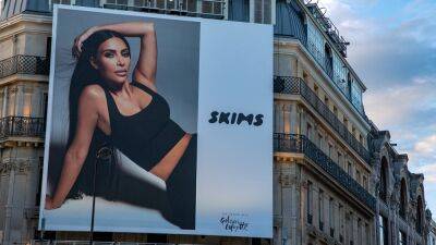 Kim Kardashian - Joshua Kushner - Tucker Carlson - Kim Kardashian's SKIMS shapewear company in spotlight after Kanye West, Tucker Carlson interview - foxnews.com