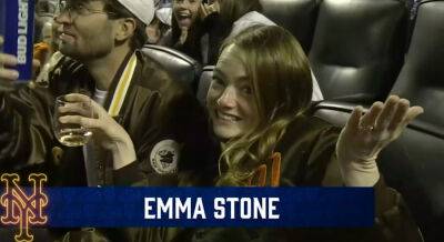 Here's Why Emma Stone Got Booed at the Mets Game - There's a Good Reason! - www.justjared.com - New York - New York - county San Diego