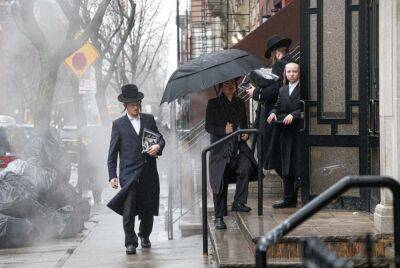 Kathy Hochul - Orthodox Jews sue New York over gun law banning concealed carry in houses of worship - foxnews.com - New York - New York - city Brooklyn - New York
