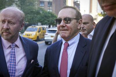 Actor Tells Jury Kevin Spacey Abused Him When He Was 14 - etcanada.com - New York - Manhattan