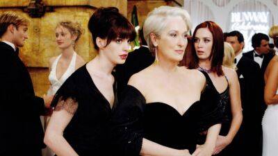Anne Hathaway - Anna Wintour - Stanley Tucci - Anne Hathaway Made a Great Point About Why The Devil Wears Prada Wouldn't Work Today - glamour.com - New York - USA - Italy