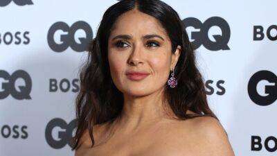 Let Salma Hayek Teach You About Red-Carpet Sex Appeal - www.glamour.com - Mexico