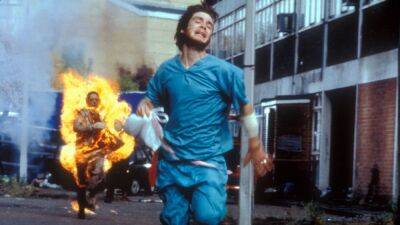 Zack Snyder - Danny Boyle - Cillian Murphy - Danny Boyle Is “Very Tempted” To Direct A New ’28 Days Later’ Sequel & Says Alex Garland’s Script Features “A Lovely Idea” - theplaylist.net