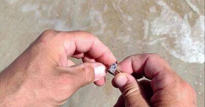 Man finds $40k diamond ring on beach and returns it back to owner - dailyrecord.co.uk - Florida - city Jacksonville