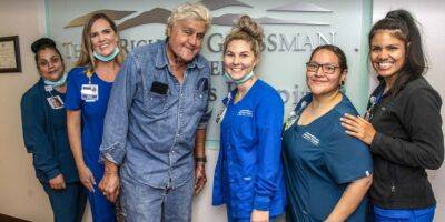 Jay Leno - Jay Leno Released From Burn Center After Two Surgeries And Hyperbaric Oxygen Therapy - deadline.com