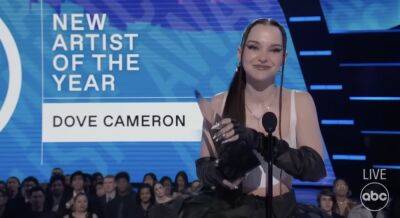 Taylor Swift - Dove Cameron - Trevor Project - Dove Cameron Pays Tribute to the LGBTQ Community at the AMAs - metroweekly.com - USA - Taylor - county Swift - Colorado