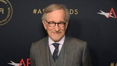 Steven Spielberg - Carlo Chatrian - Mariette Rissenbeek - Steven Spielberg To Be Honored With Berlinale Golden Bear, Homage - deadline.com - Berlin