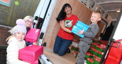 Big hearted youngsters fill hundreds of shoe boxes with Christmas goodies for Third World children - dailyrecord.co.uk - county Livingston