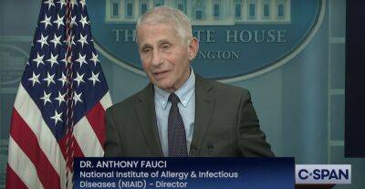 Donald Trump - Joe Biden - Anthony Fauci - Dr. Anthony Fauci Urges Americans To Get Boosted In Final White House Press Briefing - deadline.com - USA
