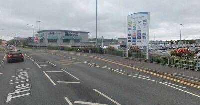 A.Greater - Woman tragically dies after falling unconscious at busy retail park - dailyrecord.co.uk - Scotland - Manchester