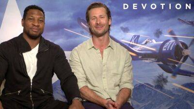 Glen Powell - Can I (I) - ‘Devotion’ Stars Jonathan Majors and Glen Powell on Building Camaraderie in a Bathhouse: ‘In It With Me, Thick and Thin’ - thewrap.com - North Korea