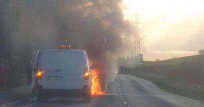Huge blaze on double-decker bus closes Scots road as smoke billows above Fife - www.dailyrecord.co.uk - Scotland - USA - Beyond