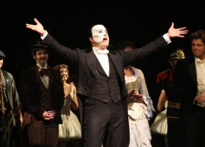 Cameron Mackintosh - ‘The Phantom Of The Opera’ Gets Two-Month Broadway Reprieve, Sets New Closing Date - deadline.com - New York