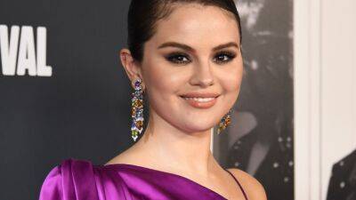Selena Gomez Wore Pink One-Shoulder Dress to ‘My Mind & Me’ Premiere - www.glamour.com
