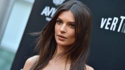 Emily Ratajkowski Opened Up About Recent ‘Really Scary’ Weight Loss - www.glamour.com - New York