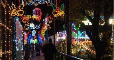 Five Sisters Zoo will flip the switch on Christmas lights spectacular this weekend - www.dailyrecord.co.uk - Santa