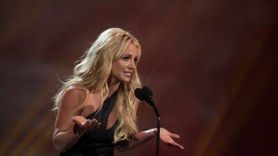 Britney Spears - Drew Barrymore - Britney Spears Says ‘Thanks but No Thanks’ to a Biopic - glamour.com - county Brown