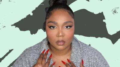 Lizzo Swears By These $24 Biodegradable Lashes for Mega Flutter - glamour.com