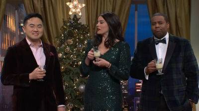 ‘Saturday Night Live’ Opens With Christmas Musical Salute To Getting Into The Holiday Spirit — By Blocking Out Elon Musk And Other Anxieties - deadline.com