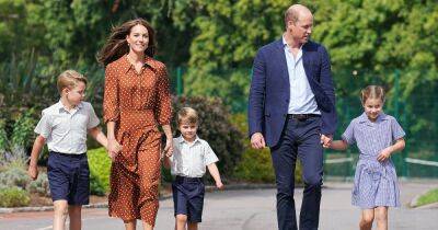 Prince William and Princess Kate Are All Smiles in 2022 Holiday Card Alongside Prince George, Princess Charlotte and Prince Louis - www.usmagazine.com - Charlotte