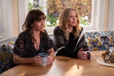 ‘Dead To Me’ Lands At No. 2 On Nielsen U.S. Streaming Charts After Season 3 Debut - deadline.com - Germany - Netflix