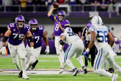 Minnesota Vikings Stage Greatest Comeback In NFL History, Win After Digging 33-0 Hole - deadline.com - Minnesota - San Francisco - Houston - city Indianapolis