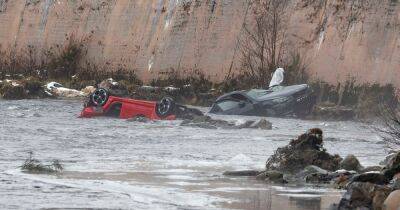 Two motors plunge into Scots river after crash as one dead and another injured - www.dailyrecord.co.uk - Scotland