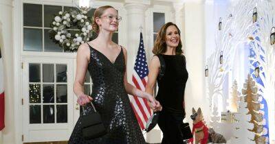 Jennifer Garner Twins With Daughter Violet, 17, During Rare Appearance at White House State Dinner - www.usmagazine.com - France - Washington, area District Of Columbia - Columbia