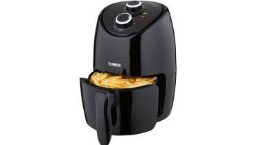 Air fryer Boxing Day sale sees B&M slash price of gadget to under £30 - www.dailyrecord.co.uk - Scotland - Beyond