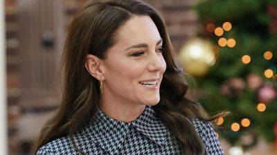 Kate Middleton - Emilia Wickstead - Kate Middleton Gave Houndstooth a Stylish Upgrade During a Visit to Harvard University—See Pics - glamour.com - state Massachusets - city Cambridge, state Massachusets
