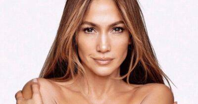 Jennifer Lopez poses topless as fans praise ageless beauty - www.dailyrecord.co.uk - county Wilson - county Owen