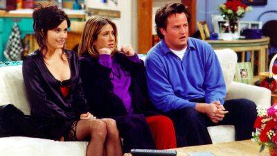Matthew Perry - Matthew Perry ‘Can’t Watch’ Friends and See His Addiction’s Physical Toll - glamour.com