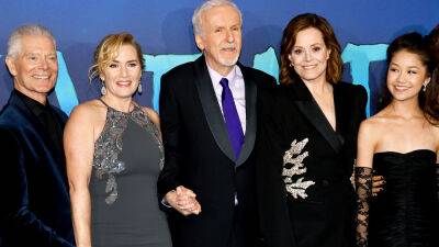 James Cameron Intros ‘Avatar: The Way Of Water’ At London World Premiere: “To Me Tonight Is Not About A New ‘Avatar’, It’s About Cinema” – Watch The Video - deadline.com - London