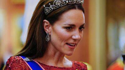 Kate Middleton Wore the Lotus Flower Tiara With a Red Jenny Packham Gown at Diplomatic Reception—See Pics - www.glamour.com